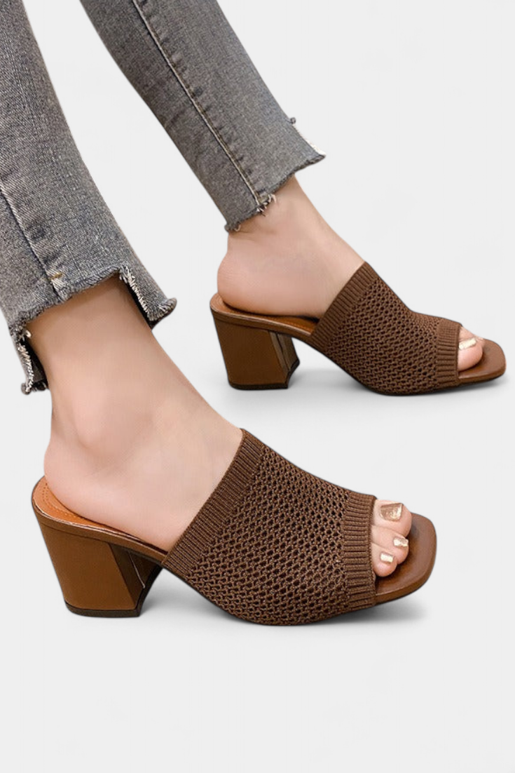 Christy Sandalias de Tacón con Malla Transpirable y Diseño Cuadrado