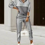 Conjunto deportivo cómodo y moderno para mujeres