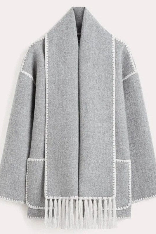 Abrigo con Bufanda de Flecos en Color Ciervo