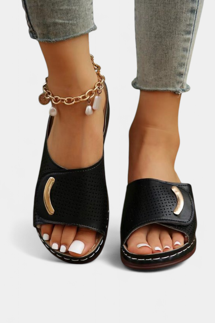 Itziar Sandalias Ortopédicas con Diseño Perforado y Plantilla Acolchada